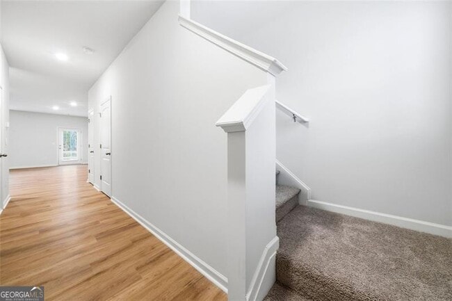 Building Photo - 5961 Skylar Dr