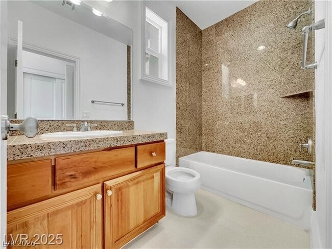 Building Photo - 134 Crooked Putter Dr