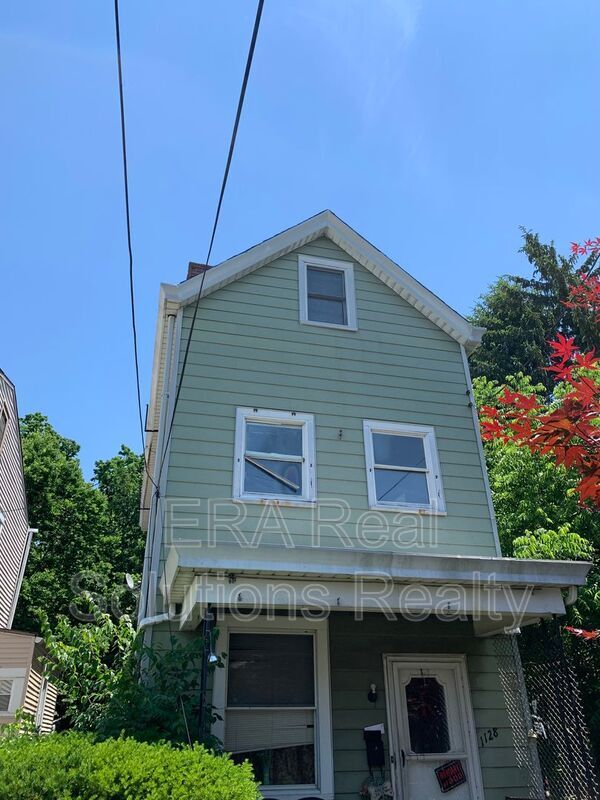 Primary Photo - 1005 Rosemont Ave