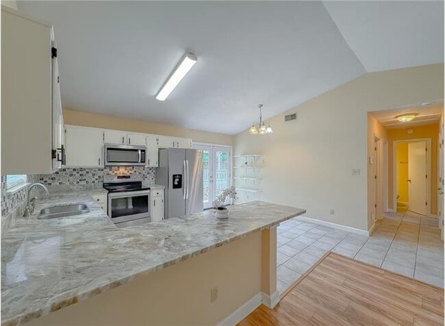 Building Photo - 1555 Sprucewood Trail