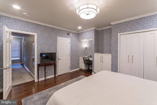 Building Photo - 1230 Rodman St