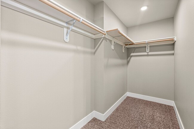 Building Photo - Modern 4-Bed Tacoma Home | Energy Efficien...