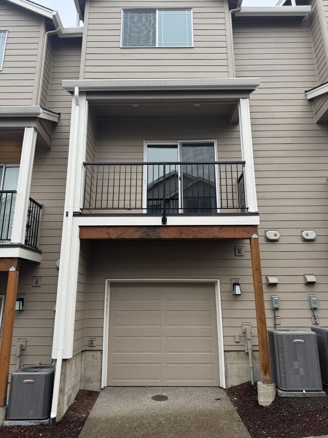 Building Photo - 15083 NW Ethel Ln