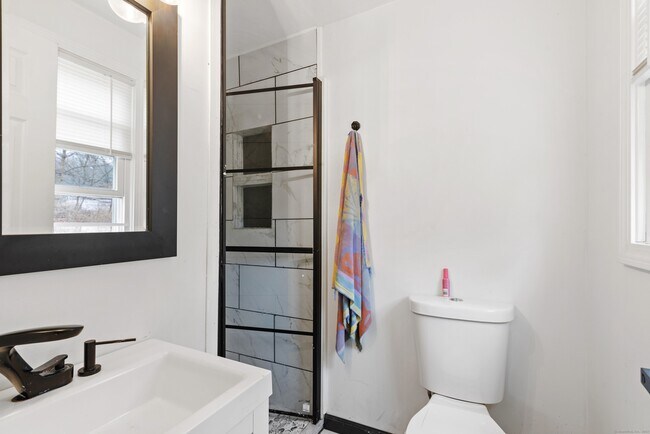 Building Photo - 45 Frederick Rd