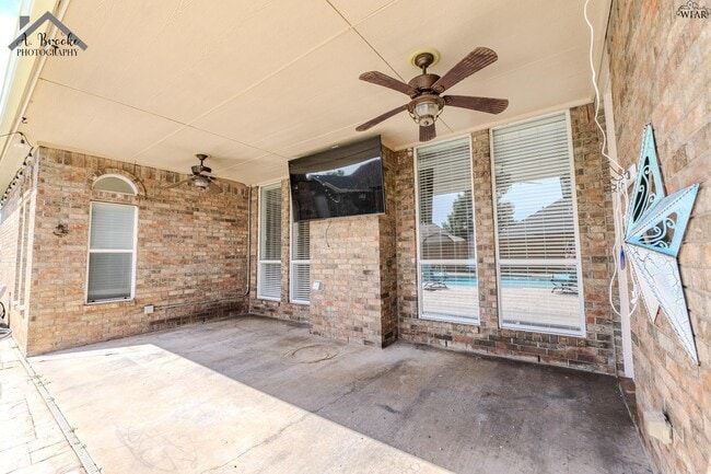 Building Photo - 4937 Silver Crest Dr