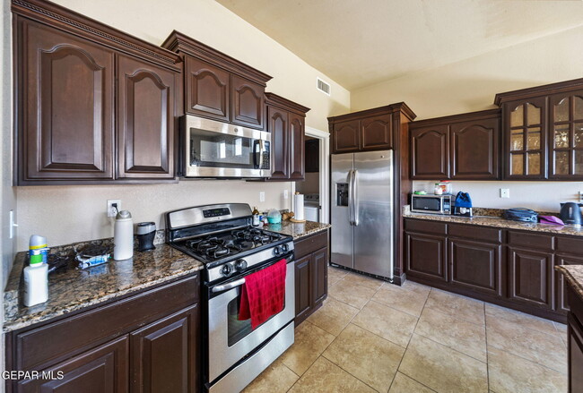 Building Photo - 3645 Almond Beach Dr