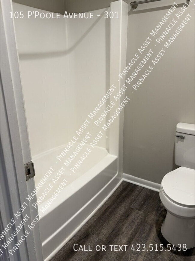 Building Photo - 105 P'Poole Ave