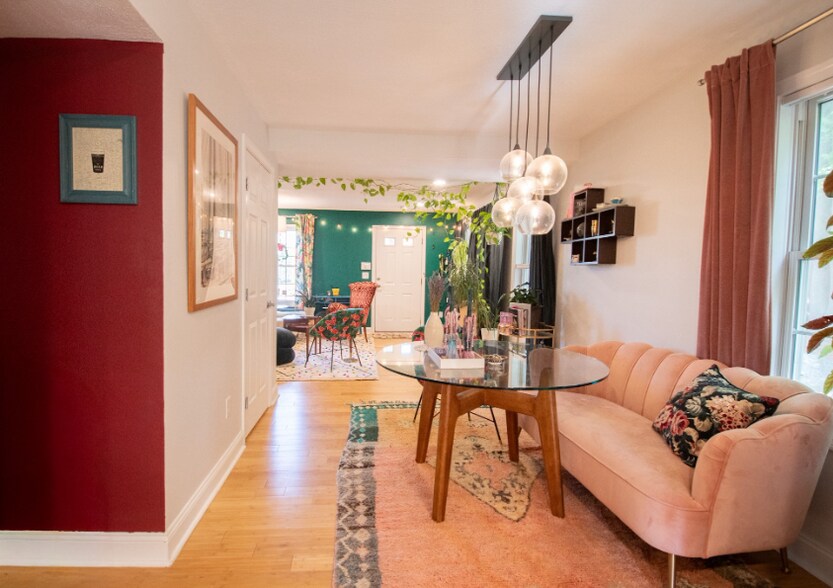 Building Photo - 40 Brattle St