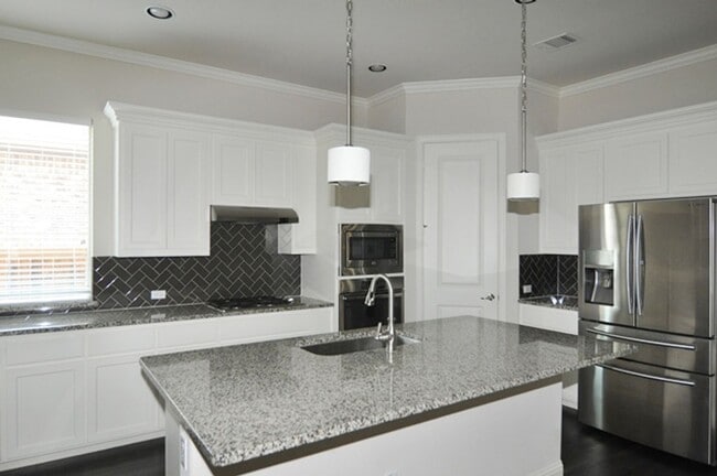 Building Photo - 9948 Haversham Dr