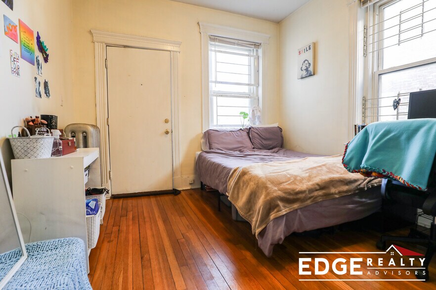 Building Photo - 16 Fuller St