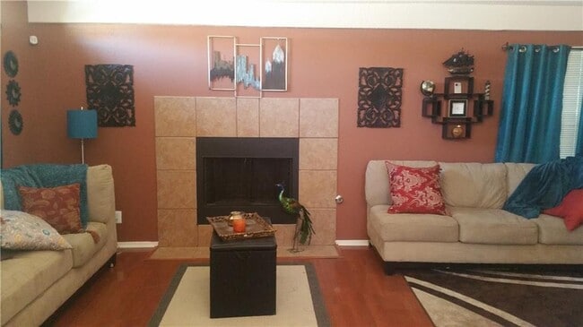 Building Photo - 12545 Paseo Alegre Ave