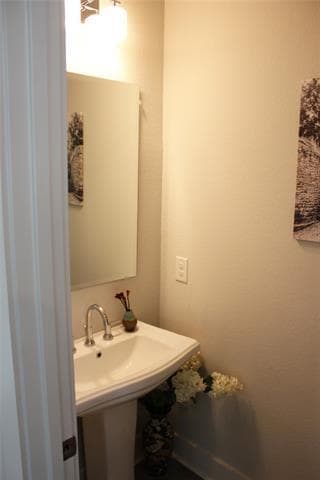 Building Photo - 6831 Verandah Wy