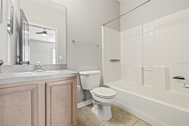 Building Photo - 16302 Swan View Cir