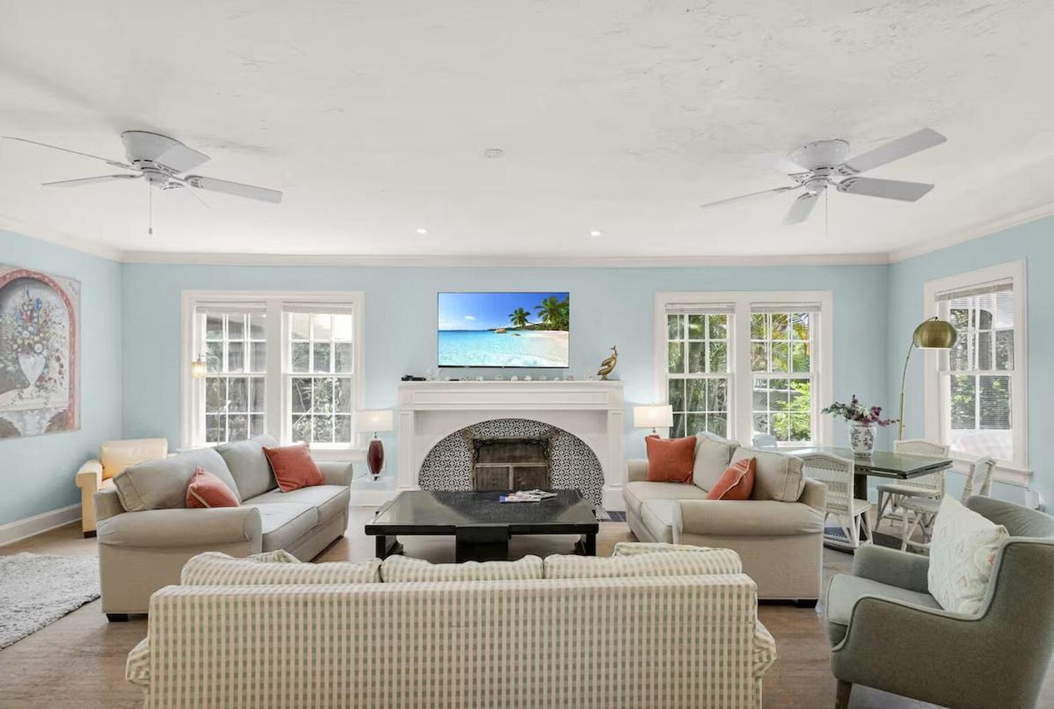 Building Photo - 2901 Spruce Ave