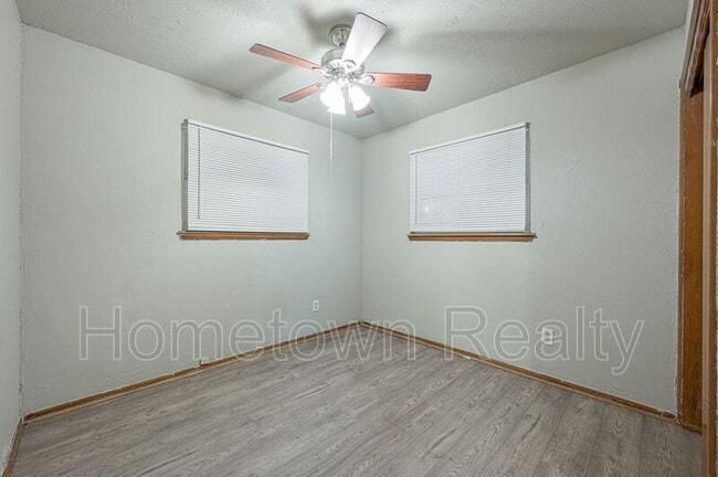 Building Photo - 1332 SW 63rd St