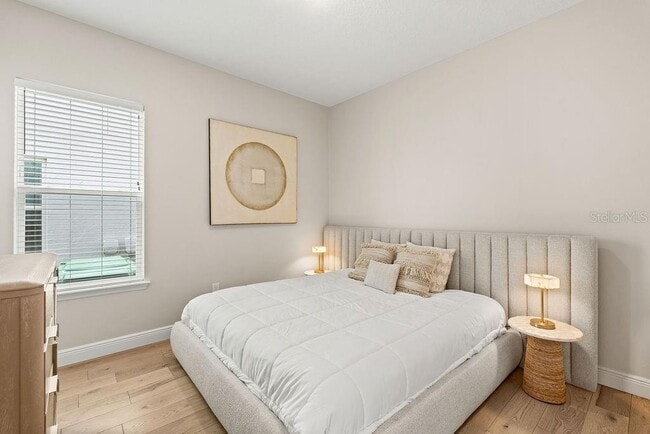 Building Photo - 9586 Meadow Hunt Way