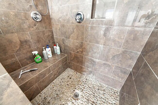 Building Photo - 4400 Orrine St