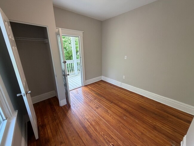 Building Photo - Charming 4bdrm/1.5bth Home Located in Richmond's North Highland Park w/Balcony!!