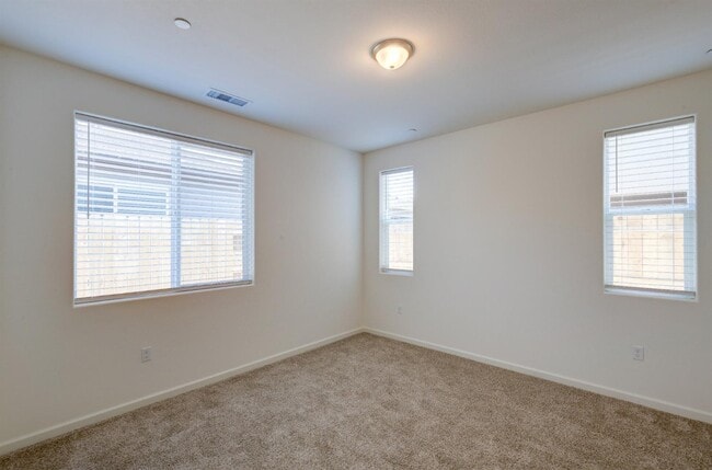 Building Photo - 4171 Mitchell Ave