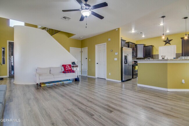 Building Photo - 14600 Christian Castle