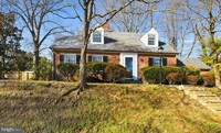 Building Photo - 5806 Kenmore Rd