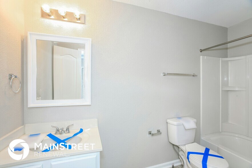 Building Photo - 7841 Rose Ln