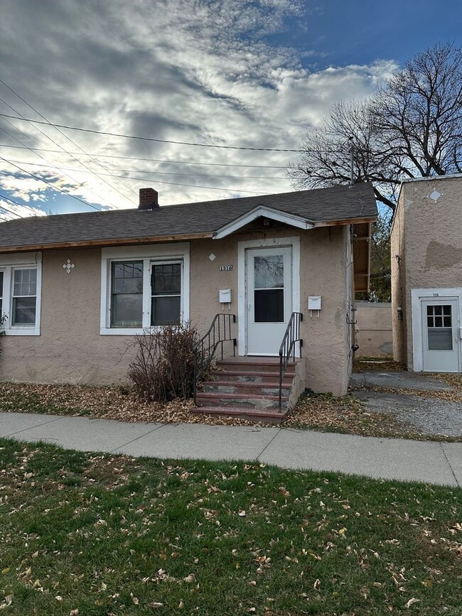 Primary Photo - 1312/1316 Duplex