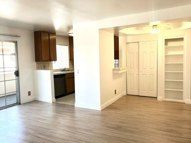Building Photo - Coming Soon!! Live in the heart of Downtow...