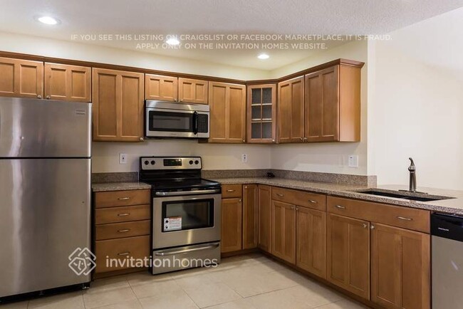 Building Photo - 14160 Citrus Dr