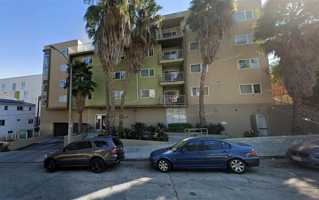 Building Photo - 116 Witmer St