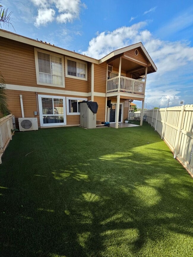 Building Photo - Pet Friendly downstairs 2/1.5-bedroom North Kihei Condo