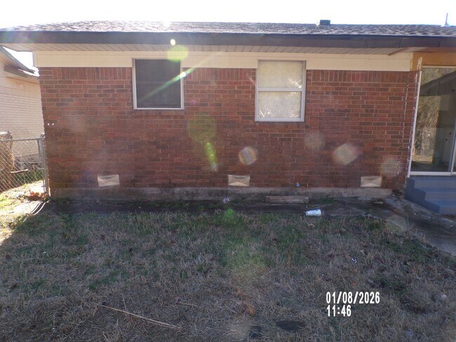 Building Photo - Great re-do