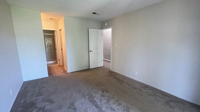 Building Photo - 1109 Camino Del Valle