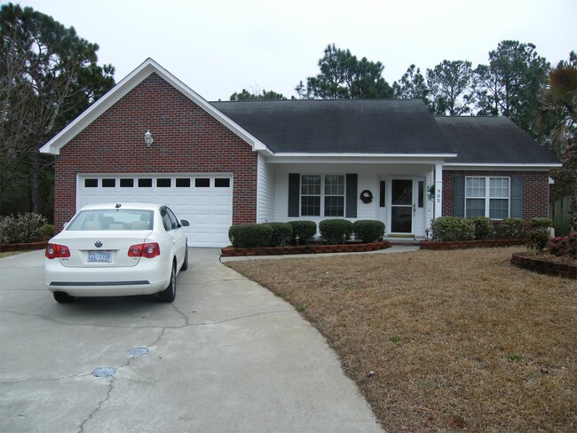 Building Photo - 905 Lowry Ct