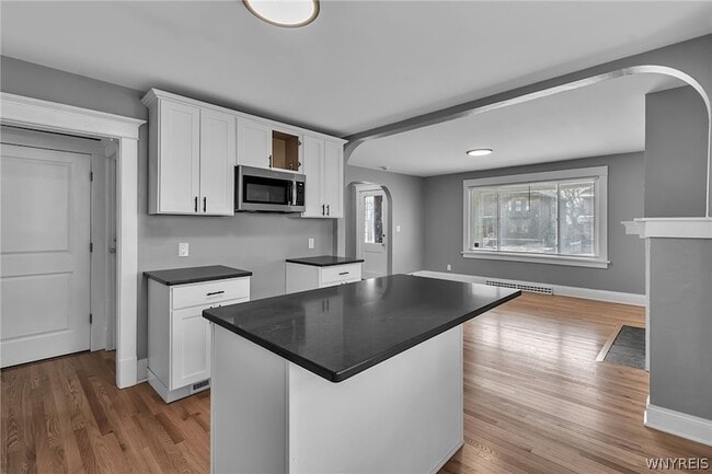 Building Photo - 49 Virgil Ave