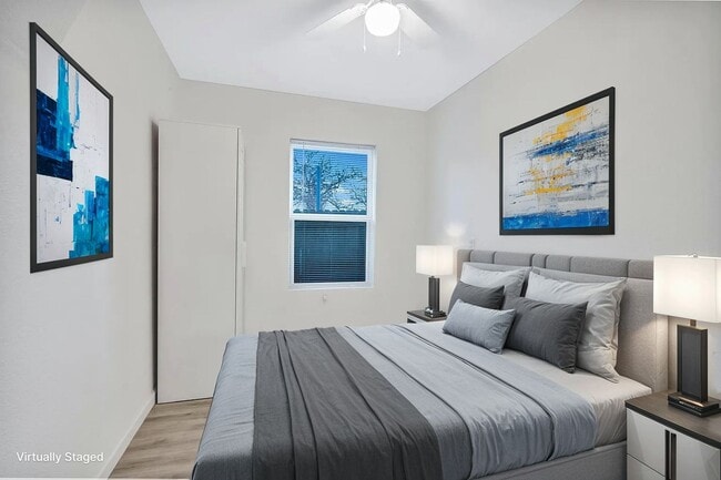 Building Photo - Darling 3/1 Duplex in Oakhurst