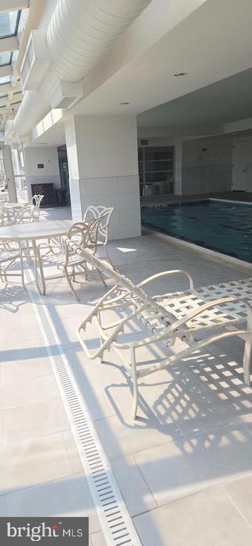 Building Photo - 717 S Christopher Columbus Blvd