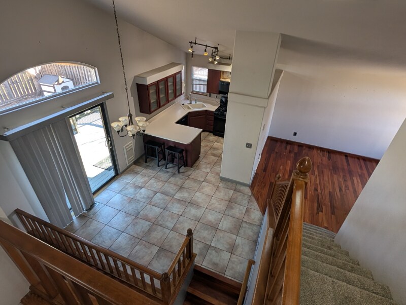 Building Photo - 4208 Stoneridge Dr