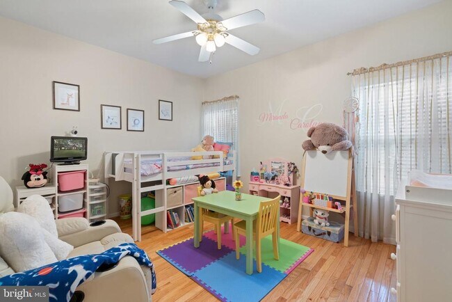 Building Photo - 61 Kirby Ln