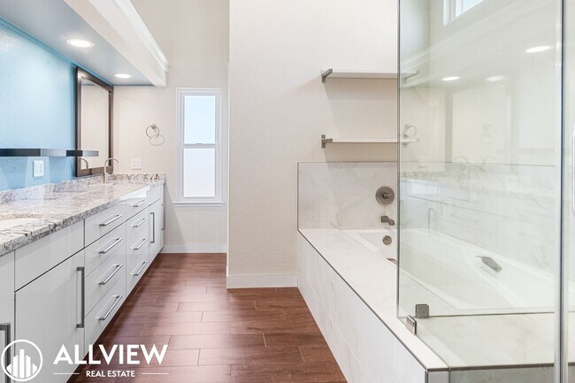 Building Photo - Beautifully Upgraded Home in Prime Mission Viejo Location