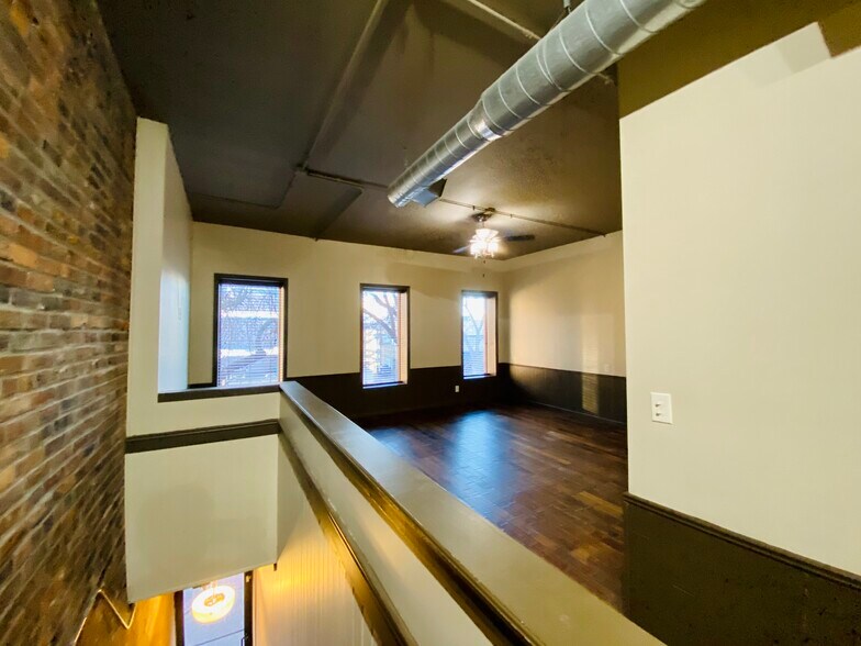 Building Photo - 1810 3rd Ave
