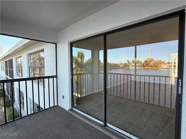 Building Photo - 131 SW 47th Terrace