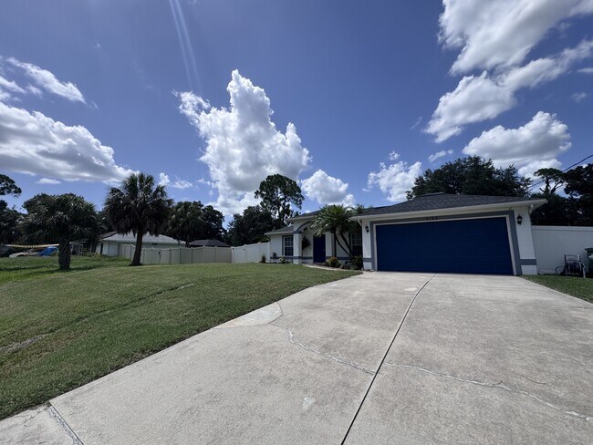 Building Photo - 4128 Corydon Ave