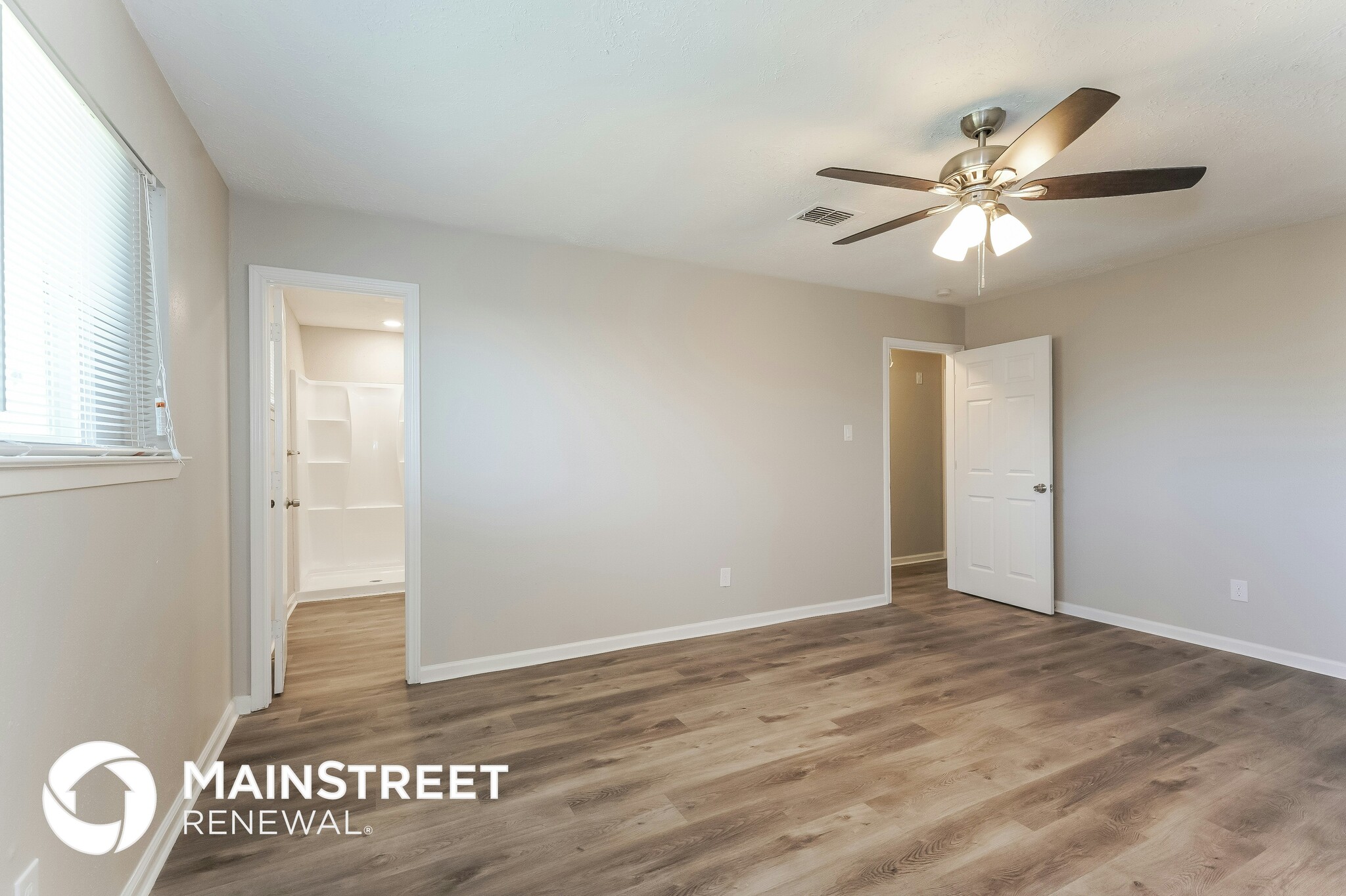 Building Photo - 1214 Twining Oaks Ln