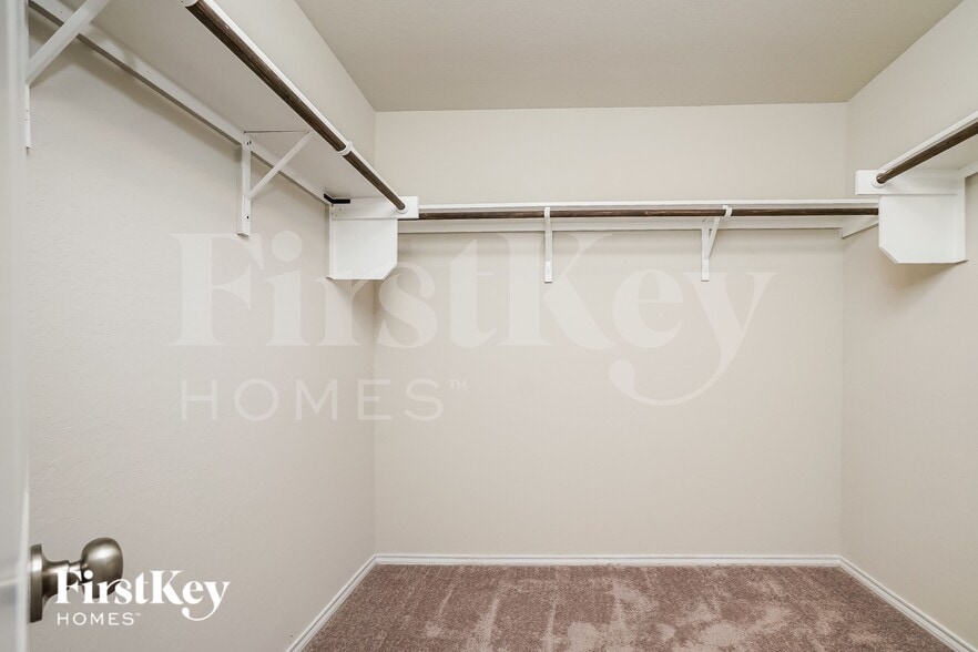 Building Photo - 6432 Pickaxe Way