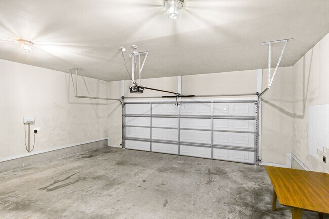 Building Photo - 948 Starr Ct