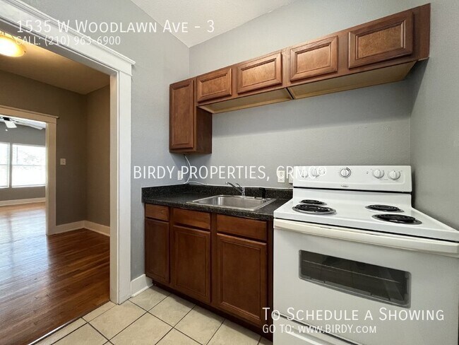 Building Photo - 1535 W Woodlawn Ave