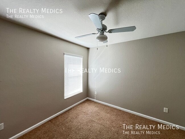 Building Photo - 4067 SW 46th Terrace