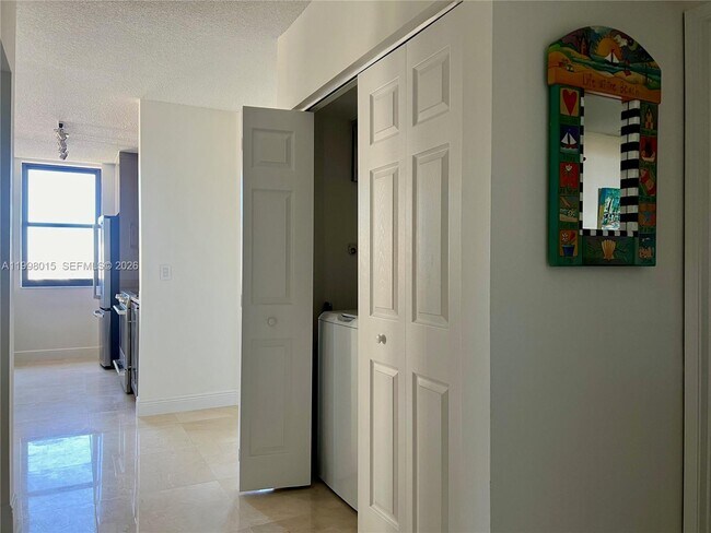 Building Photo - 651 Okeechobee Blvd