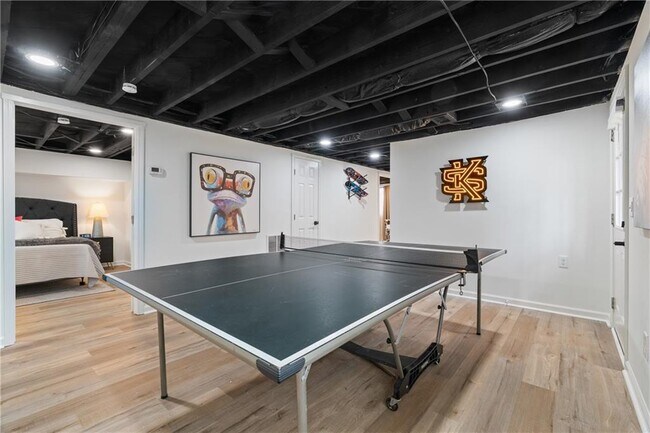 Building Photo - 2790 Sardis St